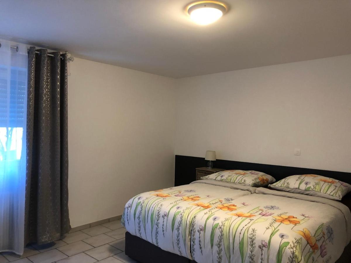 Studios Near Lycee Jean Mermoz Saint-Louis  Ngoại thất bức ảnh