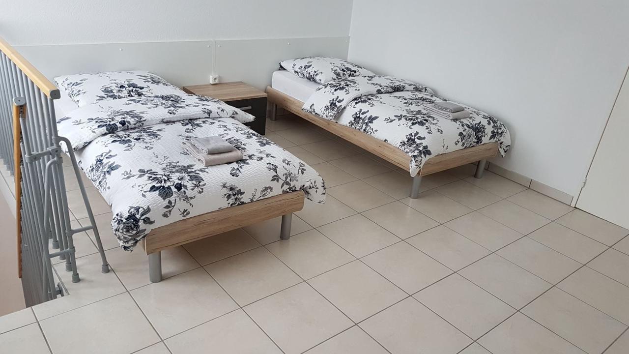 Studios Near Lycee Jean Mermoz Saint-Louis  Ngoại thất bức ảnh