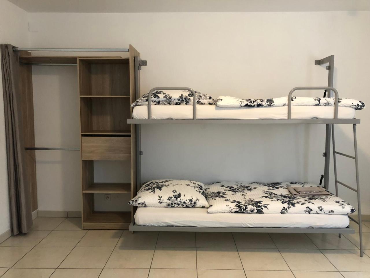 Studios Near Lycee Jean Mermoz Saint-Louis  Ngoại thất bức ảnh